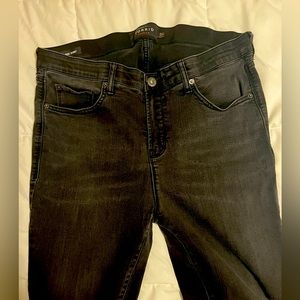 16 R - TORRID - Sky High Skinny Black Jeans